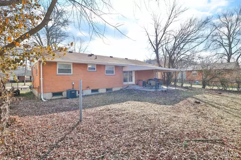 Exterior - 8559 Sunlight Dr, Cincinnati, OH 45231 photo 9 of 9