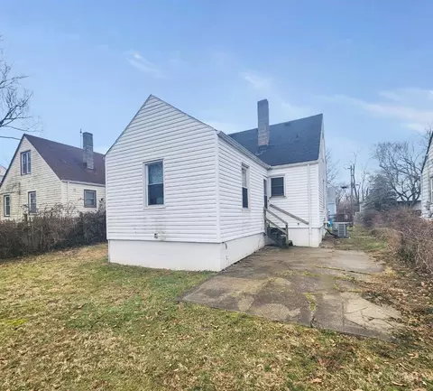 Exterior - 3736 Kanauga Ct, Cincinnati, OH 45227 photo 2 of 2