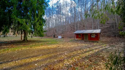 2497 Churn Creek Rd, Jefferson Twp, OH 45616