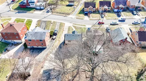 View/Area - 3900 Darwin Ave, Cheviot, OH 45211 photo 5 of 8