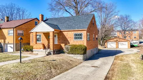3900 Darwin Ave, Cheviot, OH 45211