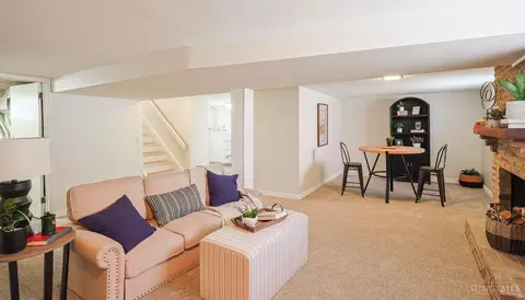 Living - 3900 Darwin Ave, Cheviot, OH 45211 photo 4 of 5
