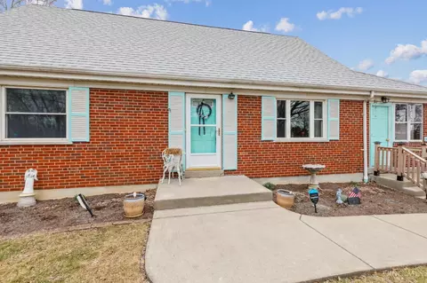 Exterior - 3089 Crest Rd, Cincinnati, OH 45251 photo 2 of 10
