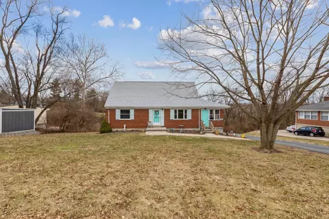 Exterior - 3089 Crest Rd, Cincinnati, OH 45251 photo 10 of 10