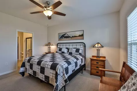Bedroom - 5373 Valley View Dr, Morrow, OH 45152 photo 2 of 6