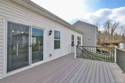 Exterior - 5373 Valley View Dr, Morrow, OH 45152 photo 5 of 11