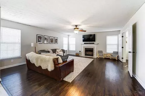 470 Stanton Dr, Springboro, OH 45066 photo 5