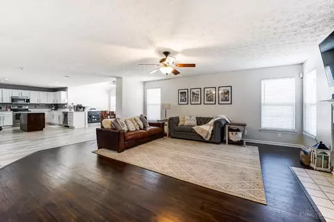 470 Stanton Dr, Springboro, OH 45066 photo 7