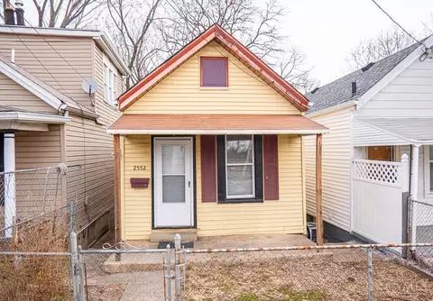 2552 Ring Pl, Cincinnati, OH 45204