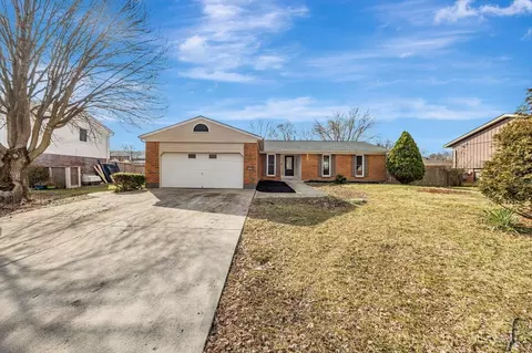 903 Clearfield Ln, Cincinnati, OH 45240