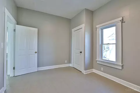 8420 Anthony Wayne Ave, Cincinnati, OH 45216 photo 27