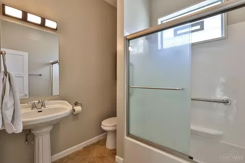 8420 Anthony Wayne Ave, Cincinnati, OH 45216 photo 20