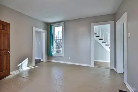 8420 Anthony Wayne Ave, Cincinnati, OH 45216 photo 11