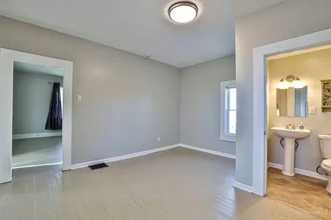 8420 Anthony Wayne Ave, Cincinnati, OH 45216 photo 10