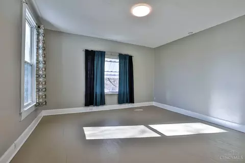 8420 Anthony Wayne Ave, Cincinnati, OH 45216 photo 15