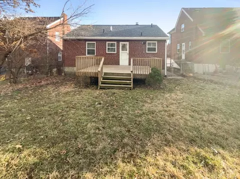 Exterior - 2950 Mapleleaf Ave, Cincinnati, OH 45212 photo 2 of 3