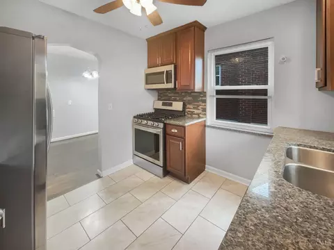Kitchen - 2950 Mapleleaf Ave, Cincinnati, OH 45212 photo 4 of 4