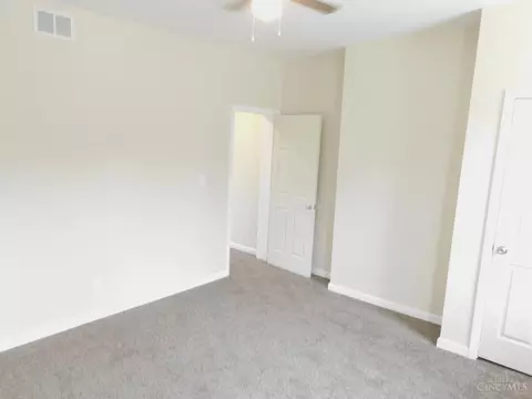 Bedroom - 1718 State Ave, Cincinnati, OH 45204 photo 6 of 8