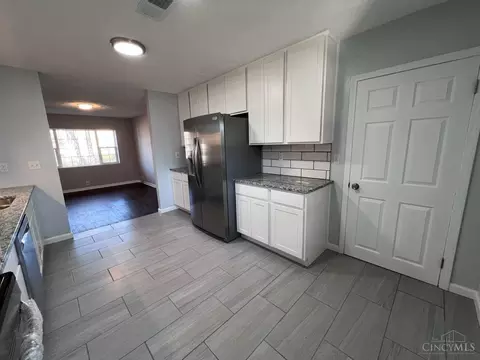 524 Harrison Ln, Cincinnati, OH 45244 photo 16