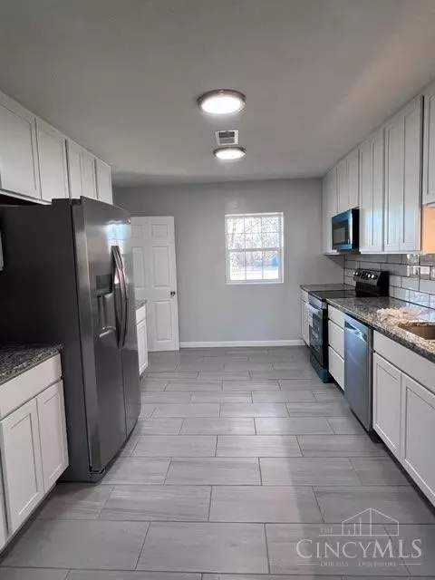524 Harrison Ln, Cincinnati, OH 45244 photo 14