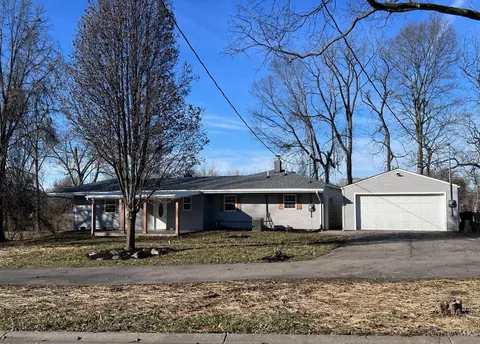 524 Harrison Ln, Cincinnati, OH 45244