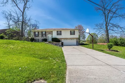 9034 Red Cedar Dr, West Chester, OH 45069