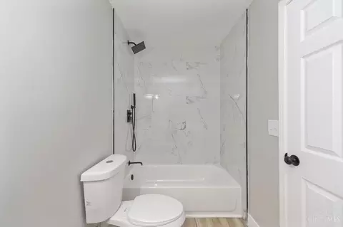 Bath - 11440 Raphael Pl, Forest Park, OH 45240 photo 3 of 10