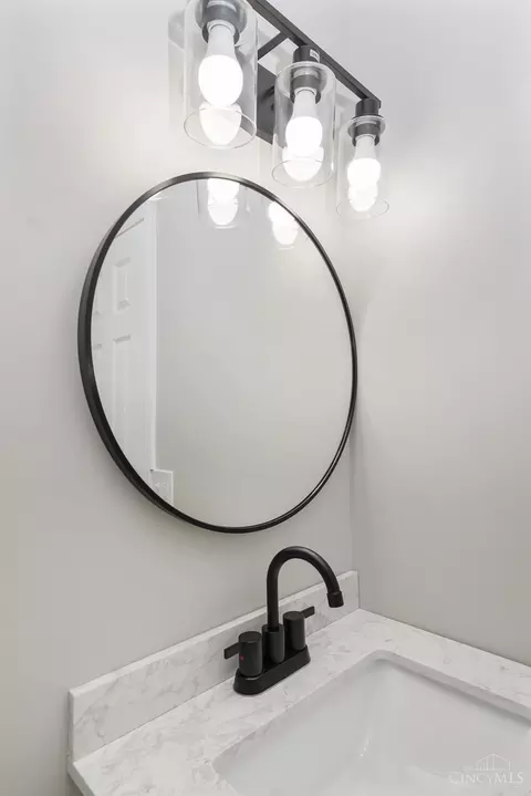 Bath - 11440 Raphael Pl, Forest Park, OH 45240 photo 9 of 10