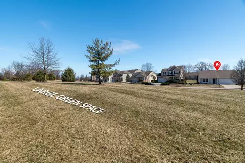 Exterior - 819 Anson Dr, Cincinnati, OH 45245 photo 5 of 6