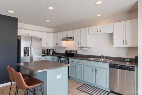 Kitchen - 819 Anson Dr, Cincinnati, OH 45245 photo 2 of 3
