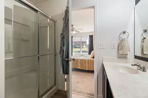 Bath - 819 Anson Dr, Cincinnati, OH 45245 photo 2 of 3