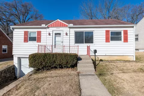 7333 Bernard Ave, Mount Healthy, OH 45231