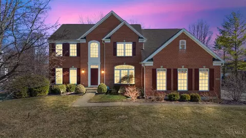 3829 Top Flite Ln, Mason, OH 45040