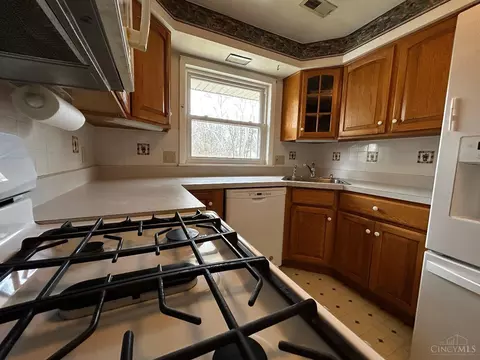 832 Overbrook Ave, Hamilton Township, OH 45039 photo 7