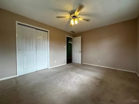 832 Overbrook Ave, Hamilton Township, OH 45039 photo 13