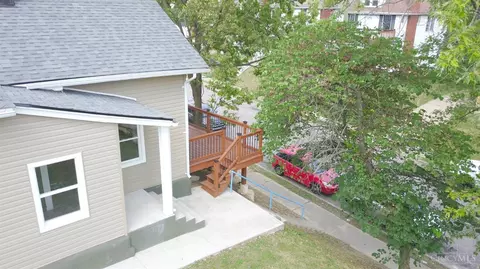 1327 Manss Ave, Cincinnati, OH 45205