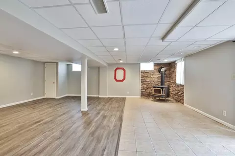 Living - 3935 Randolph Ln, Cincinnati, OH 45245 photo 5 of 6