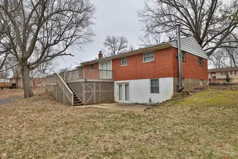 Exterior - 3935 Randolph Ln, Cincinnati, OH 45245 photo 8 of 17