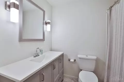 Bath - 3935 Randolph Ln, Cincinnati, OH 45245 photo 1 of 3