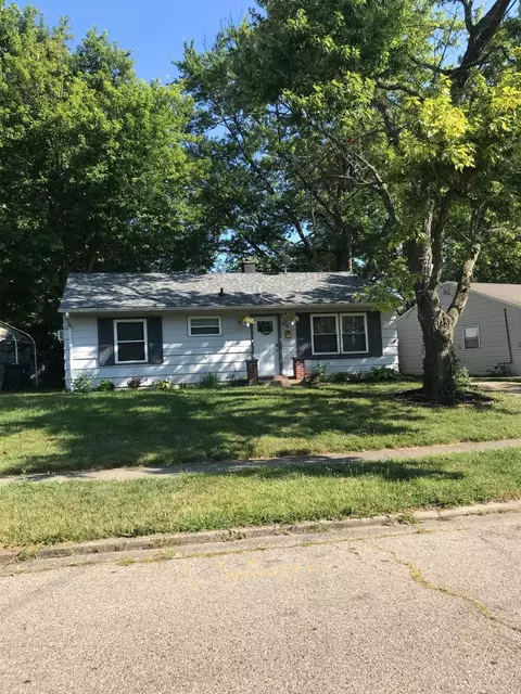 217 Circle Dr, Mason, OH 45040