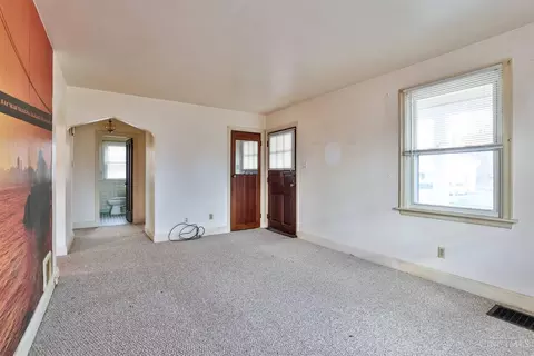 Living - 5561 Eula Ave, Cincinnati, OH 45248 photo 1 of 1