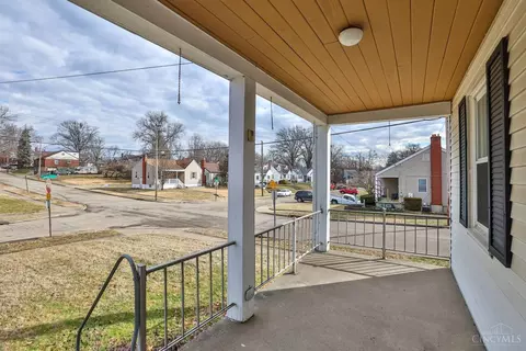Exterior - 5561 Eula Ave, Cincinnati, OH 45248 photo 4 of 8