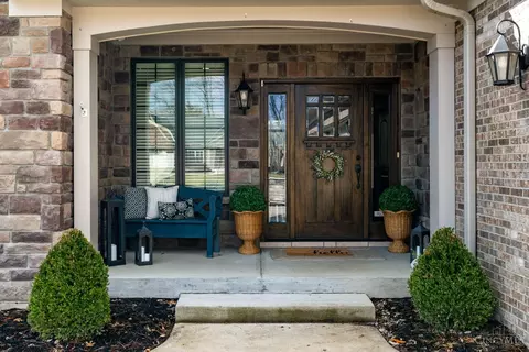 Exterior - 7775 Jolain Dr, Montgomery, OH 45242 photo 4 of 17