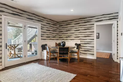 Dining - 7775 Jolain Dr, Montgomery, OH 45242 photo 2 of 2
