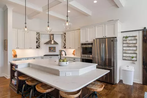 Kitchen - 7775 Jolain Dr, Montgomery, OH 45242 photo 2 of 5