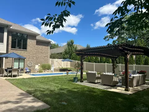 Exterior - 7775 Jolain Dr, Montgomery, OH 45242 photo 10 of 17