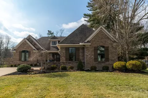 Exterior - 7775 Jolain Dr, Montgomery, OH 45242 photo 2 of 17