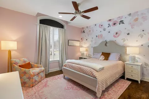Bedroom - 7775 Jolain Dr, Montgomery, OH 45242 photo 5 of 9