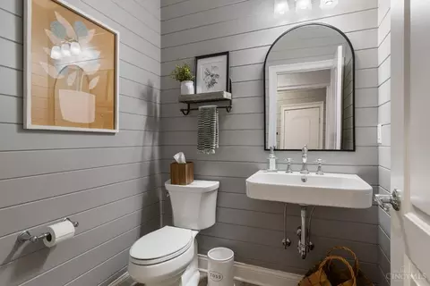 Bath - 7775 Jolain Dr, Montgomery, OH 45242 photo 3 of 6