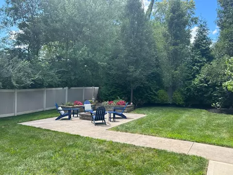 Exterior - 7775 Jolain Dr, Montgomery, OH 45242 photo 14 of 17